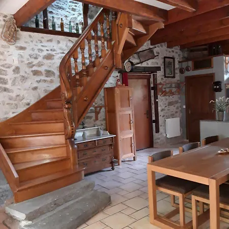 Hébergement de vacances L’aksent 4* Tauves